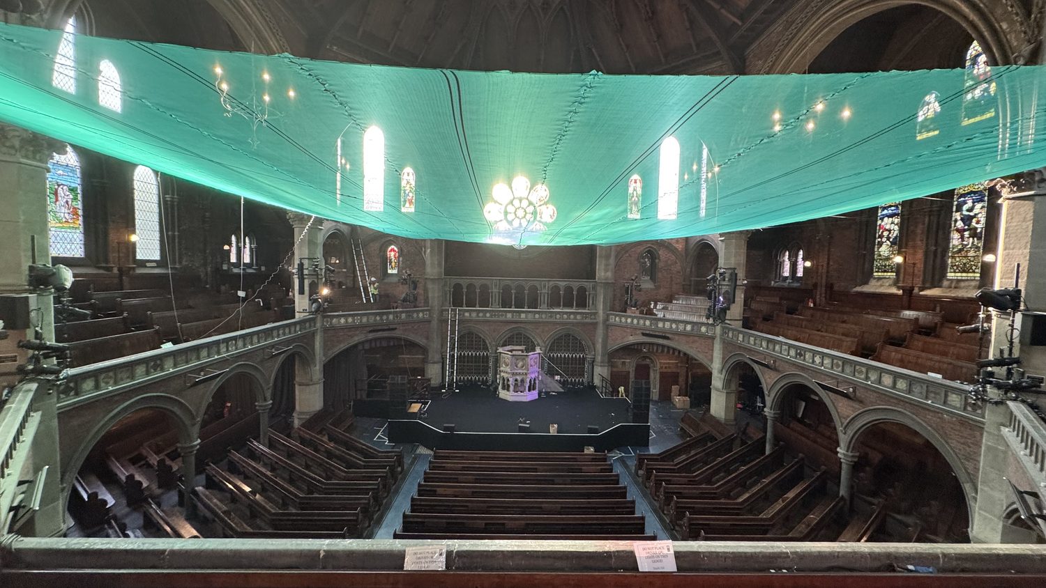 Emergency debris netting at Union Chapel: Saturday call, Sunday completion